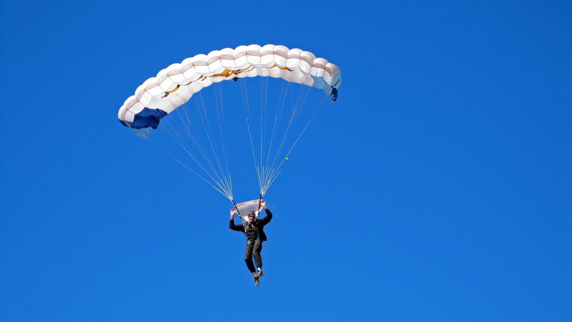 克洛普坦言暂别教练席，一个时代的暂停键，未来之门仍未关闭